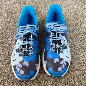 Gfore mg4+ golf shoes.  Shades of blue.